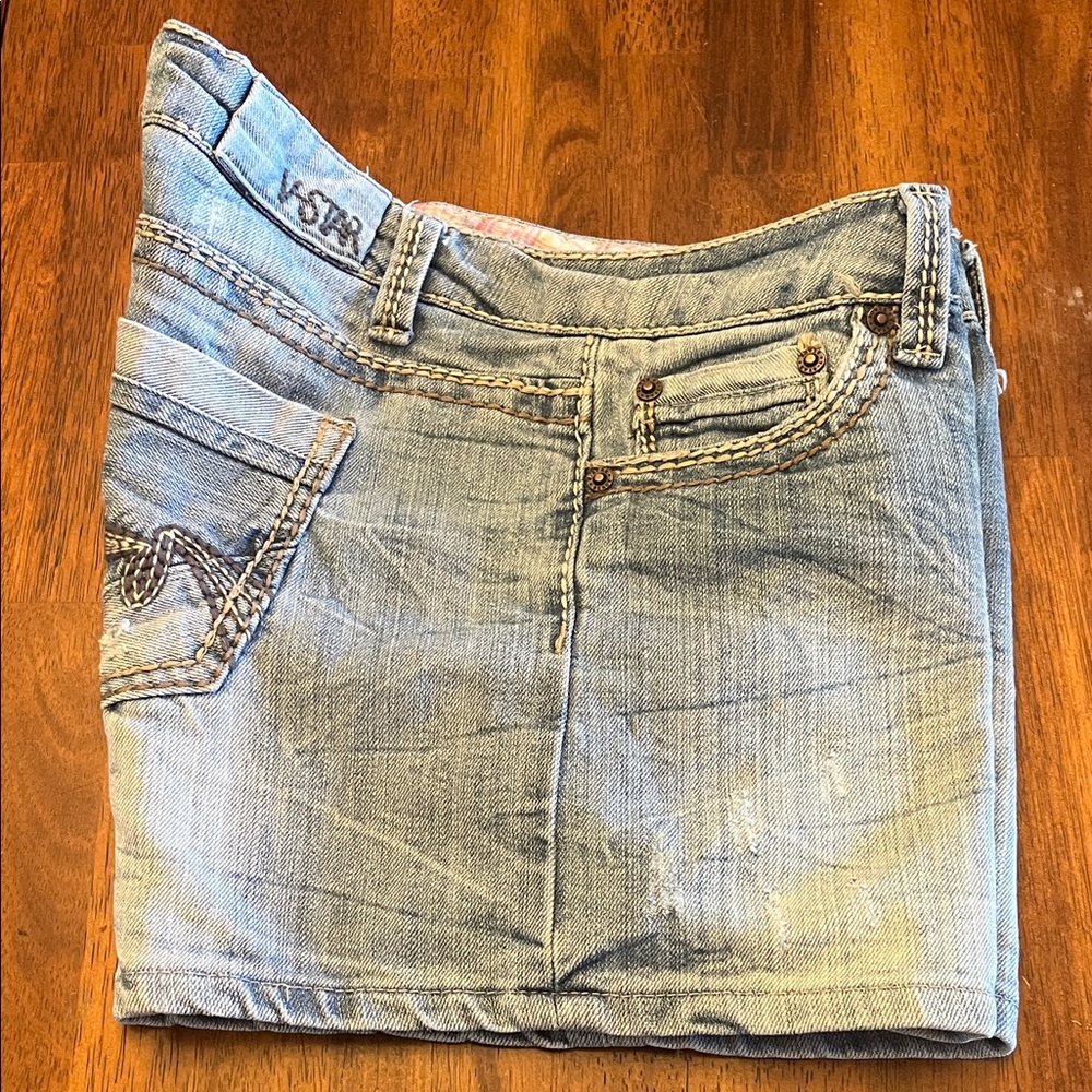 Vanilla Starr Light Wash Denim shorts